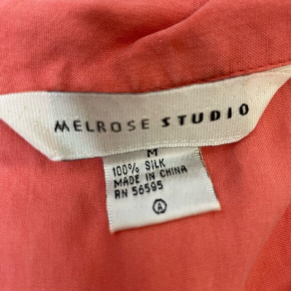 100% silk| Melrose Studio| Medium sleeveless top| button down| tie elastic waist - Picture 6 of 12